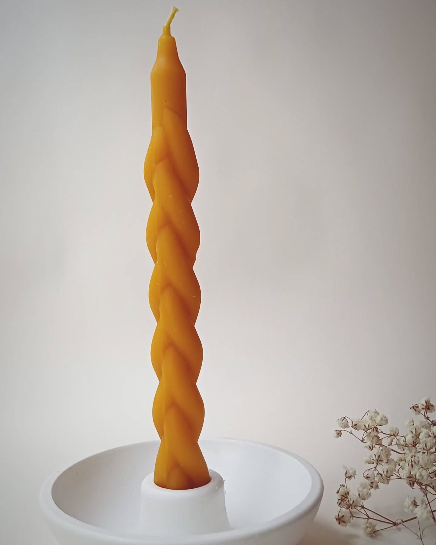 Suport de Lumânare Alb – simplitate elegantă, accesoriu esențial - imagine 3