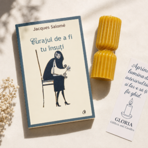 Gift box lumânare și carte